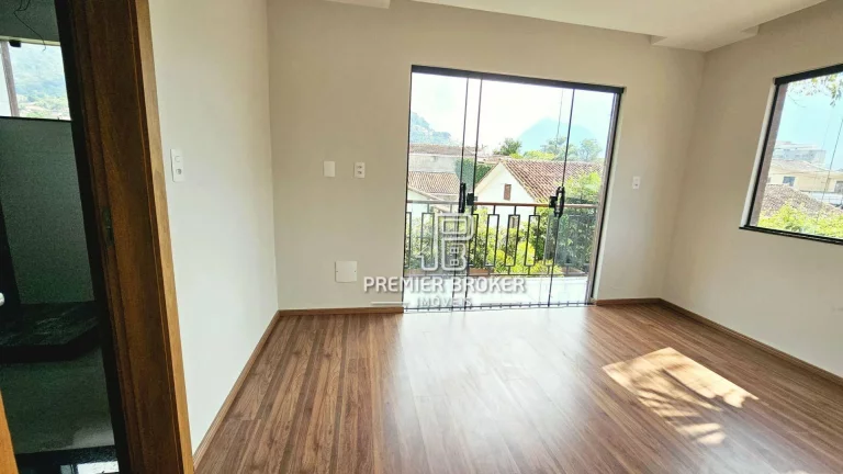 Imagem Casa à venda, 116 m² por R$ 690.900,00 - Nossa Senhora de Fátima - Teresópolis/RJ