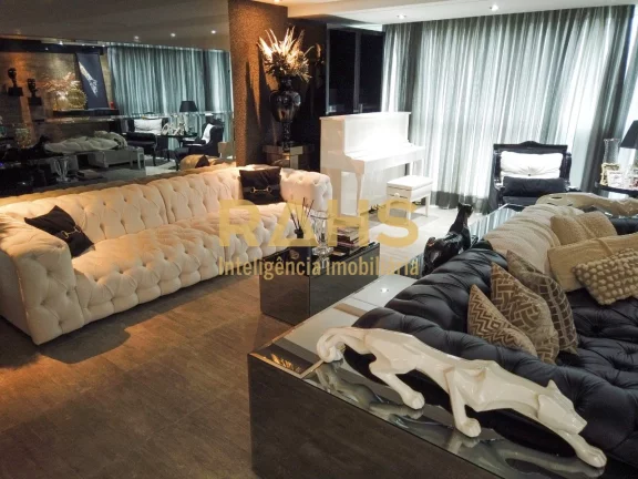 Imagem Espetacular apartamento de muito requinte e bom gosto localizado em região nobre da cidade. Com um ...