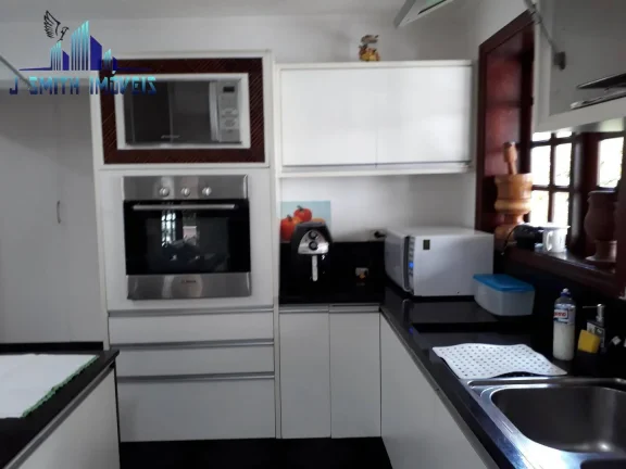 Imagem CASA NOBRE, 191m², ÓTIMOS ACABAMENTOS, EM CONDOMÍNIO FECHADO, RODOANEL.