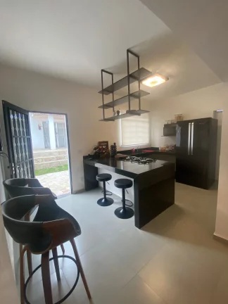 Imagem Imperdível oportunidade de investimento: Casa à venda em Belo Horizonte-MG, bairro Caiçaras, 3 quartos, 1 suíte, 3 salas, 2 banheiros, 1 vaga de garagem, 250,00 m².