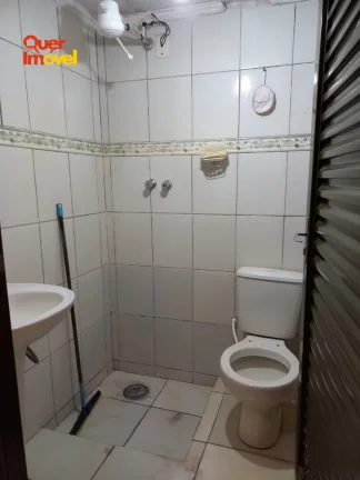 Imagem Imperdível oportunidade de casa à venda em Ribeirão Preto-SP, bairro Parque Residencial Cândido Portinari: 3 quartos, 2 salas, 2 banheiros, 4 vagas de garagem e 290m²!