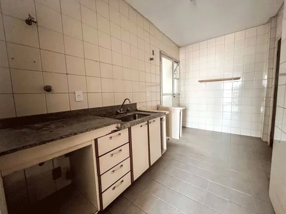 Imagem Apartamento com Sacada Perdizes 3 dormitórios, 1 suíte, 2 vagas de Garagem. Edifício com Piscina e Churrasqueira