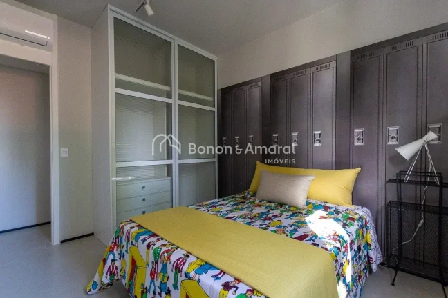 Imagem No coração do Cambuí, descubra este lindo apartamento mobiliado, totalmente reformado e com proje...