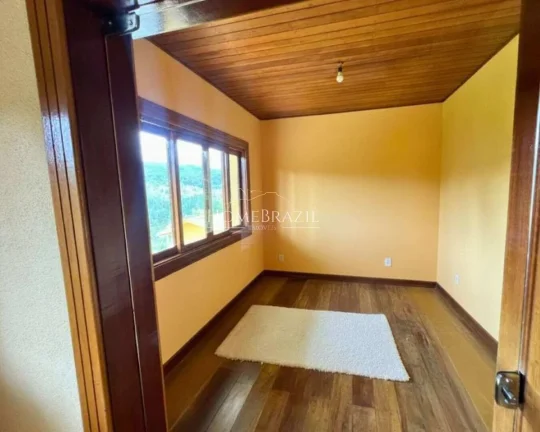 Imagem Casa à venda, com 4 quartos, 250m2