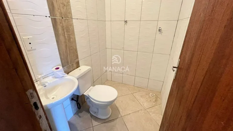 Imagem Casa com 3 Quartos (1 Suíte) – Espaçosa e Aconchegante