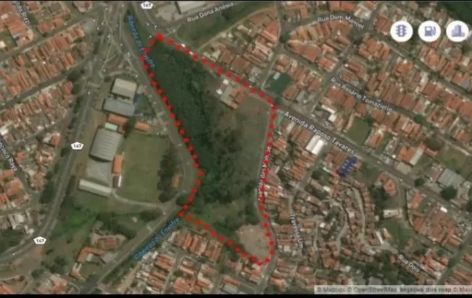 Área de 5.500m² localizado no bairro Jaraguá perto do Supermercado DIA, bom para residencial e co...