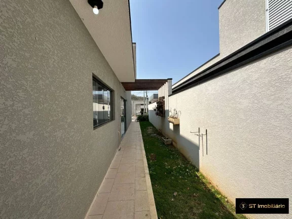 Imagem Casa à venda em Atibaia/SP - Condomínio Buona Vita - Valor de Oportunidade!