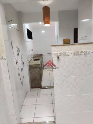 Imagem Apartamento com 2 dormitórios à venda, 76 m² por R$ 250.000,00 - Centro - São Gonçalo/RJ