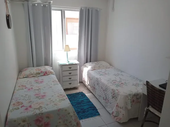 Imagem Apartamento semi-mobiliado à venda próximo às praias de Canasvieiras
