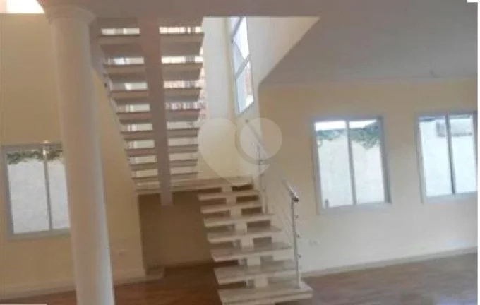 Imagem Casa à venda com 4 quartos, sendo 4 suítes, em Chácara Remanso (caucaia do Alto), Cotia - SP