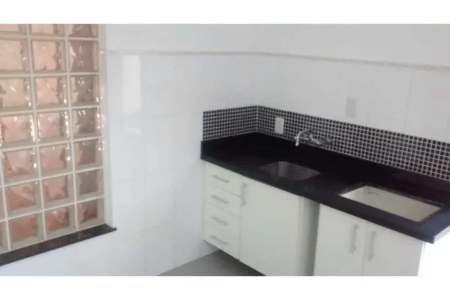 Imagem Apartamento à venda em Porto Alegre, Petrópolis, com 3 quartos, 77m2
