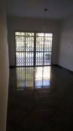 Imagem Sobrado com 3 dormitórios, 309 m² - venda por R$ 940.000,00 ou aluguel por R$ 4.040,00/mês - Gopoúva - Guarulhos/SP