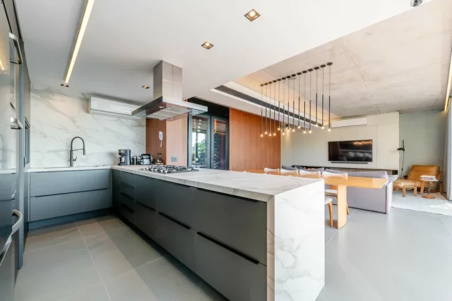Imagem Apartamento com 3 Quartos à Venda, 203 m² em Três Figueiras - Porto Alegre