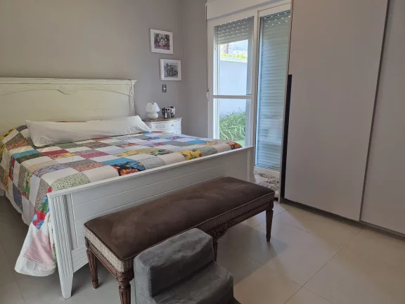 Imagem Casa térea à venda com 3 quartos, sendo 2 suítes, em Condomínio Flamboyant-B, Atibaia - SP