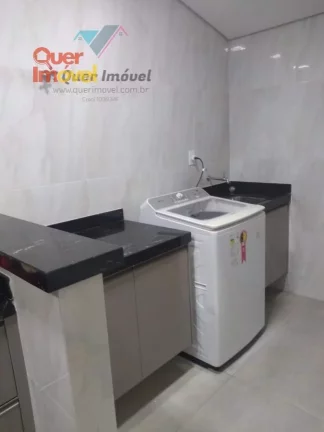 Imagem Casa em Condomínio à venda em Ribeirão Preto-SP, Jardim Ouro Branco: 3 quartos, 1 suíte, 2 salas, 2 banheiros, 2 vagas de garagem, 170m². Conheça o Condomínio Residencial Ouro Verde com a Quer Imóvel Negócios Imobiliários!