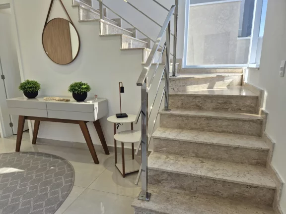 Imagem Casa à venda ou para alugar com 4 quartos, sendo 3 suítes, em Vila Petrópolis, Atibaia - SP
