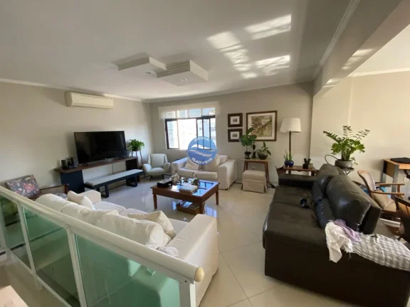 Imagem Cobertura espetacular a venda no Embaré quadra da praia