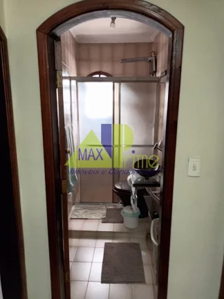 Imagem Casa à venda em São Paulo-SP, Jardim Triana: 3 quartos, 1 suíte, 2 salas, 1 vaga de garagem, 250m². Confira já!