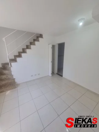 Imagem Casa em Condomínio à Venda em Itaquera, São Paulo-SP: 2 Quartos, 1 Sala, 1 Banheiro, 1 Vaga, 70m². Imperdível!