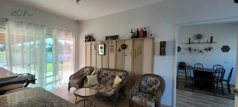 Imagem Casa com 3 quartos sendo uma suíte em Itapoá - Perto da Praia