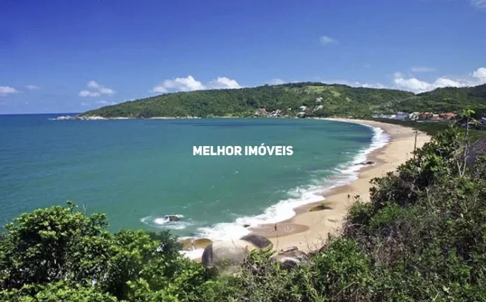 Imagem Terreno á venda na Praia do Estaleiro localizada em Balneário Camboriú.