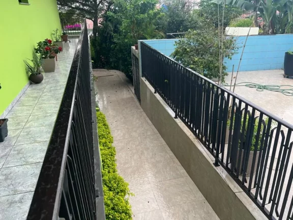 Imagem Sobrado com 3 dormitórios à venda, 840 m² por R$ 1.680.000,00 - Vila Romanópolis - Ferraz de Vasconcelos/SP