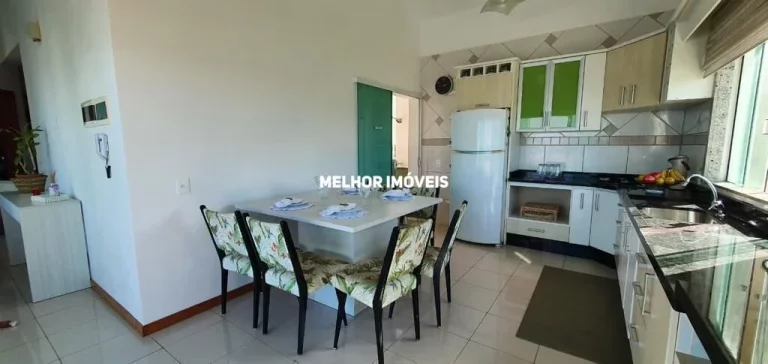 Imagem Casa Frente Mar á venda com 5 dormitórios sendo 1 suíte com vista mar em Balneário Piçarras