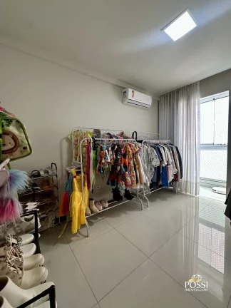 Imagem Residência de 3 Quartos com Vista para o Mar e o Morro do Moreno na Praia da Costa