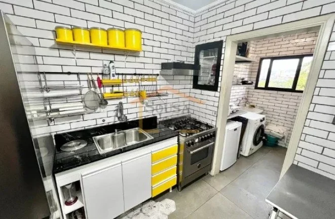 Imagem Apartamento com 96 m². Possui 3 dormitórios, sendo 1 suíte, 2 banheiros, sala ampla com boa ilumi...
