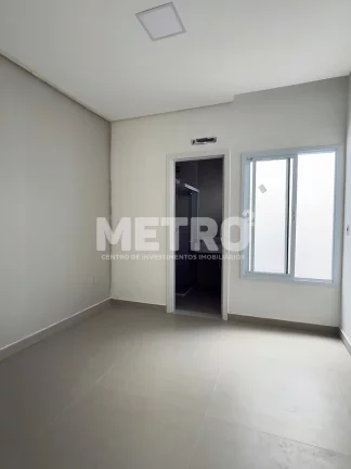 Imagem Casa à venda no Cond. Prime 3 suítes, uma com closet, PETROLINA - PE