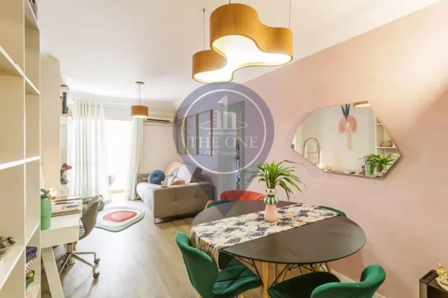 Imagem Apartamento à venda no Itaim Bibi, São Paulo-SP: 2 quartos, 2 salas, 1 banheiro, 1 vaga, 52m². Venha conferir!