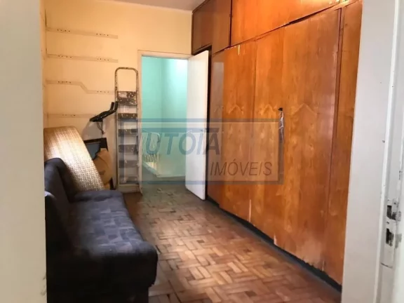 Imagem CASA COM 4 QUARTOS A ALGUNS METROS DO METRÔ ANA ROSA