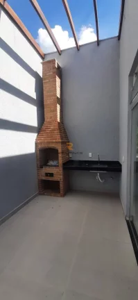 Imagem Casa com 03 quartos sendo 01 suíte em condomínio !!