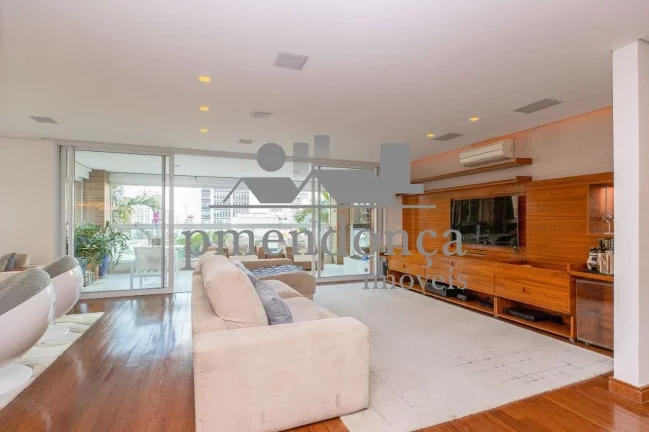 Imagem Apartamento com 257m² em Perdizes, 4 suI­tes e 5 vagas.