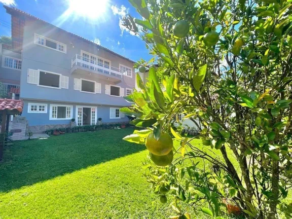 Imagem Casa para Venda em Teresópolis / RJ no bairro Golfe