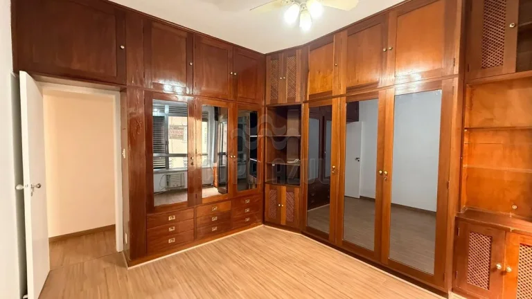 Imagem Copacabana – Rua Figueiredo Magalhăes | Residencial › Apartamento 3 quarto(s) à Venda