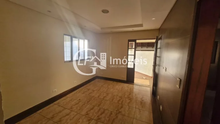 Imagem Imperdível! Excelente oportunidade com dois imóveis no mesmo terreno ? Ideal para morar e investir!