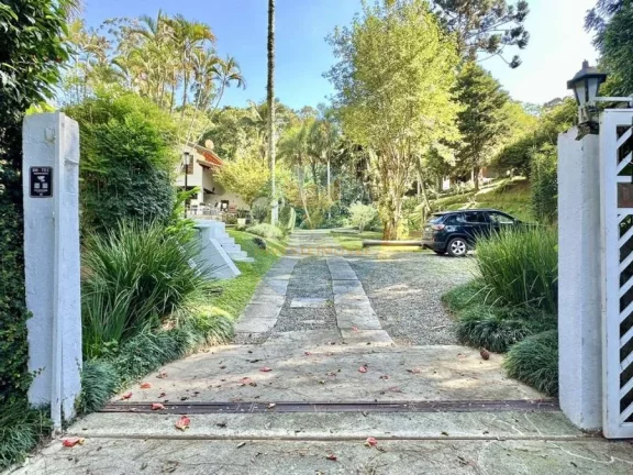 Imagem Casa em Condomínio a Venda no bairro Granja Viana - Cotia, SP