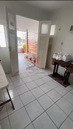 Imagem Vende-se casa com 4 Quartos,2 Suites, 2 Varandas , bela vista no centro da cidade