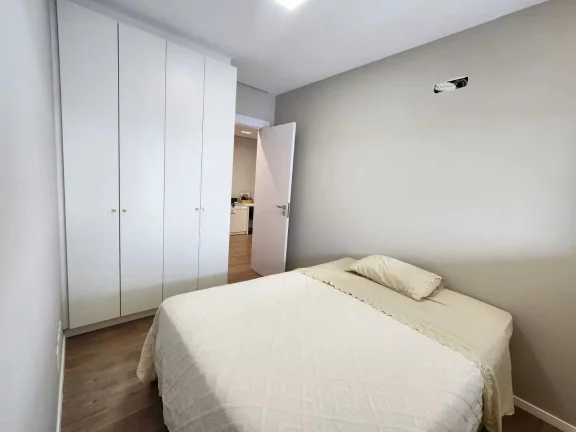 Imagem Apartamento alto padrão com 3 dormitórios sendo 1 suíte e 2 vagas em Joinville/SC