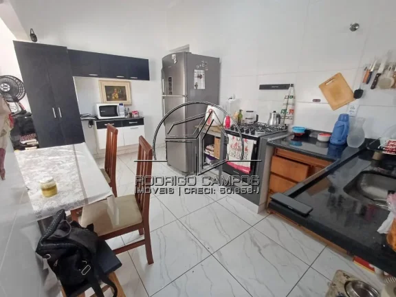 Imagem Espaçosa Casa Geminada 3 Quartos na Vila Caicara - Praia Grande