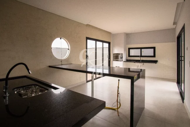 Imagem Casa com Arquitetura Contemporânea