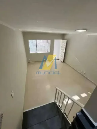 Imagem Sobrado à venda com 3 dormitórios (1 suíte)