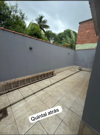Imagem Casa para Venda em Rio de Janeiro, Campo Grande, 2 dormitórios, 1 banheiro, 3 vagas
