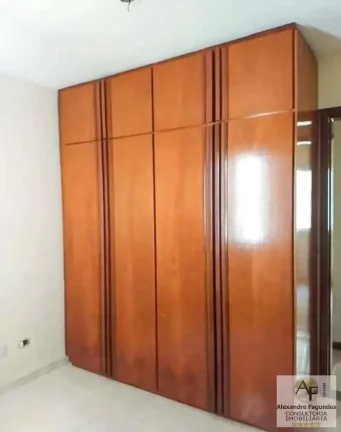Imagem Apartamento para Venda em Goiânia, SETOR BELA VISTA, 4 dormitórios, 1 suíte, 2 banheiros, 2 vagas