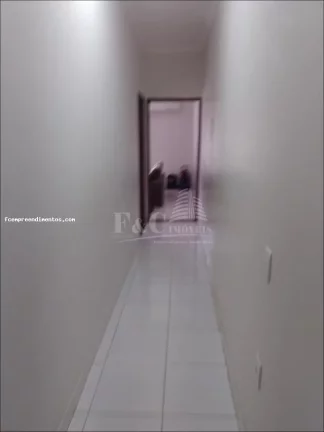 Imagem Casa para Venda em Limeira, Jardim Santa Adélia, 3 dormitórios, 1 suíte, 1 banheiro, 5 vagas
