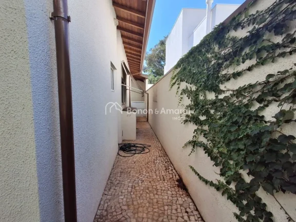 Imagem Ótima oportunidade com um preço imperdível!!

Esta casa está localizada em um condomínio fechad...