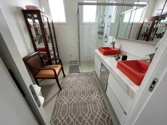 Imagem Apartamento alto padrão com 3 suítes e 3 vagas de garagem em Balneário Camboriú/SC