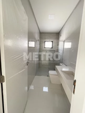 Imagem Casa à venda no Alphaville com 4 suítes, Gourmet com piscina, PETROLINA - PE