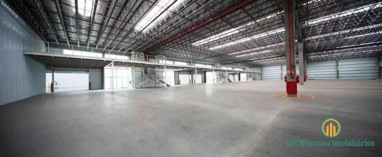 Galpão com 1525m² em condomínio de uso misto